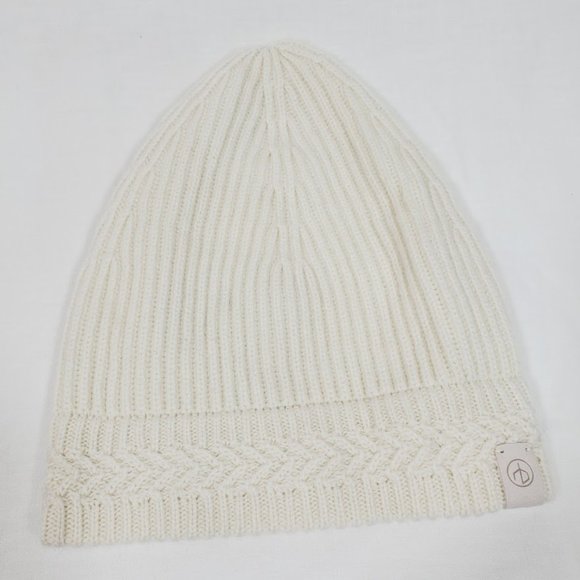rag & bone Accessories - Rag & Bone Pierce Cashmere Beanie Hat Chalk NWOT